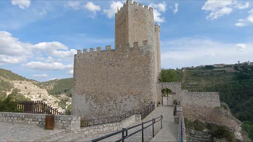 los castillos y fortalezas medievales de españa